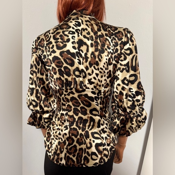 100% Authentic Bebe SILK Leopard Print Blouse Stretch XS Cheetah - Picture 5 of 15